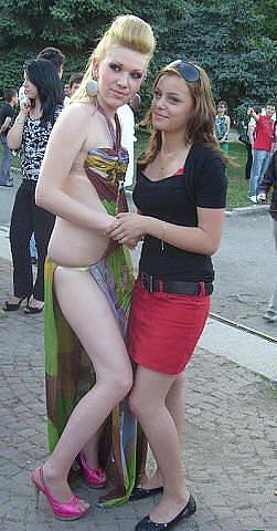 Эпатажные выпускницы 2013 года (ФОТО) Эпатажные выпускницы 2013 года (ФОТО)