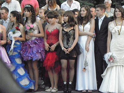Эпатажные выпускницы 2013 года (ФОТО) Эпатажные выпускницы 2013 года (ФОТО)