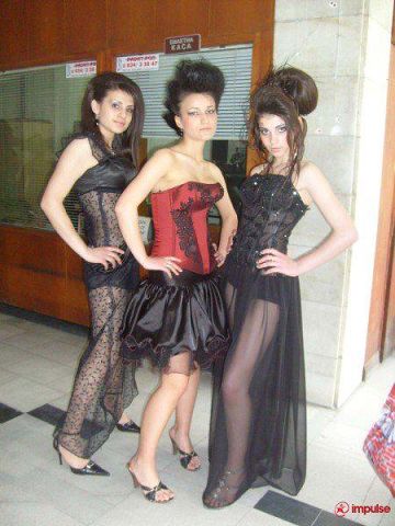 Эпатажные выпускницы 2013 года (ФОТО) Эпатажные выпускницы 2013 года (ФОТО)