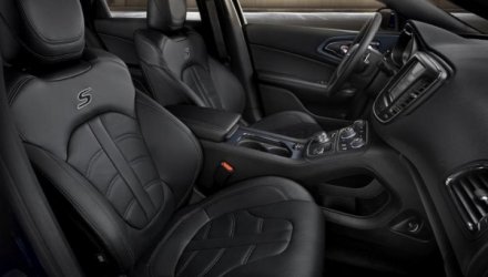 Представление новинки Chrysler 200 (ФОТО)