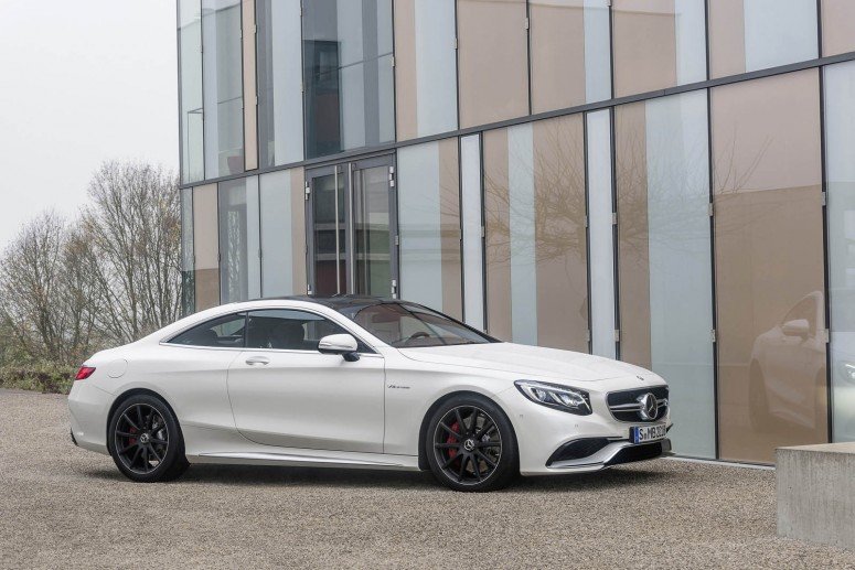 Купе Mercedes S 63 AMG с полным приводом и 585 лошадок (ФОТО) Купе Mercedes S 63 AMG с полным приводом и 585 лошадок (ФОТО)