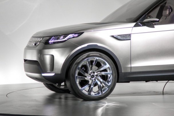 Land Rover рассекретил новое поколение Discovery (ФОТО, ВИДЕО) Land Rover рассекретил новое поколение Discovery (ФОТО, ВИДЕО)