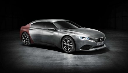 Компания Peugeot рассекретила хэтчбек с акульей кожей  (ФОТО)
