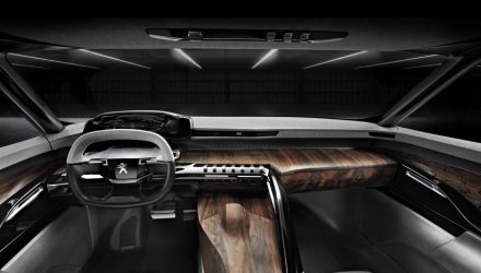 Компания Peugeot рассекретила хэтчбек с акульей кожей  (ФОТО)