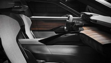 Компания Peugeot рассекретила хэтчбек с акульей кожей  (ФОТО)