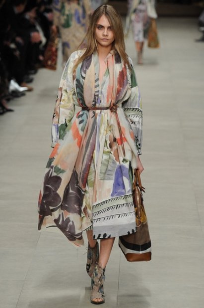 Парад узоров в осенне-летней коллекции Burberry сезона 2014-2015 (ФОТО, ВИДЕО)