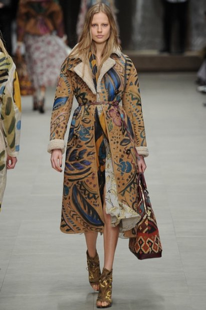 Парад узоров в осенне-летней коллекции Burberry сезона 2014-2015 (ФОТО, ВИДЕО)