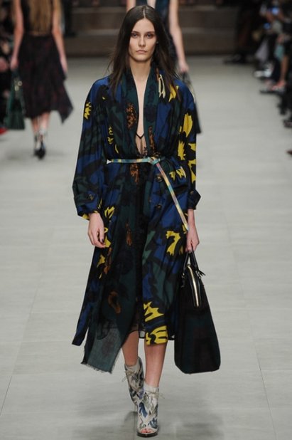 Парад узоров в осенне-летней коллекции Burberry сезона 2014-2015 (ФОТО, ВИДЕО)