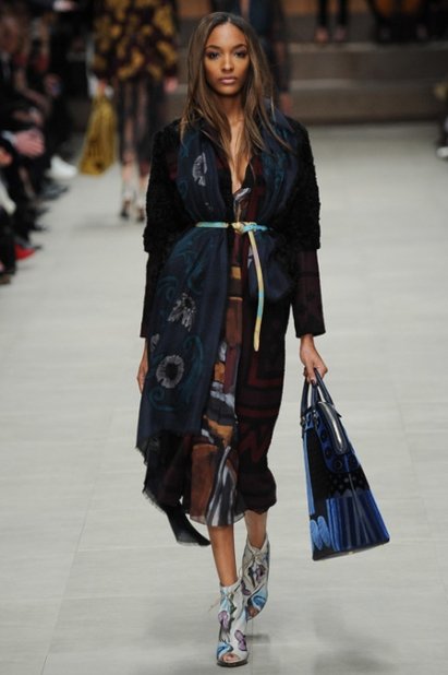 Парад узоров в осенне-летней коллекции Burberry сезона 2014-2015 (ФОТО, ВИДЕО)