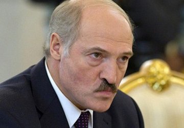 Лукашенко сильно обиделся на Путина и Медведева и приказал приостановить транзит российского газа